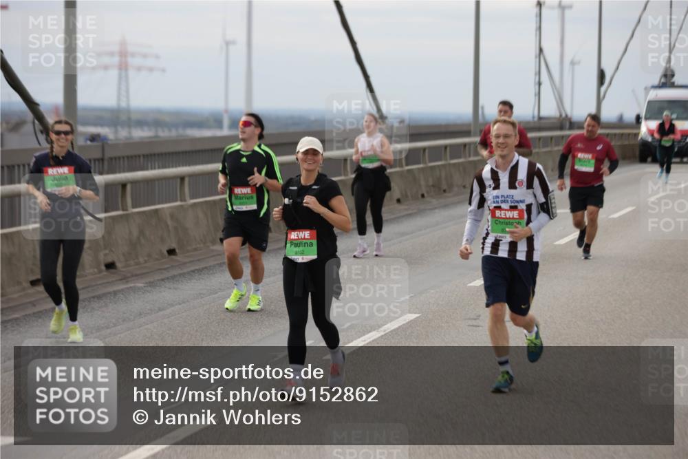 03.10.2025 - Köhlbrandbrückenlauf Jannik Wohlers http://msf.ph/oto/9152862 03.10.2025 16:02:27 Position 1 8152 meine-sportfotos.de
