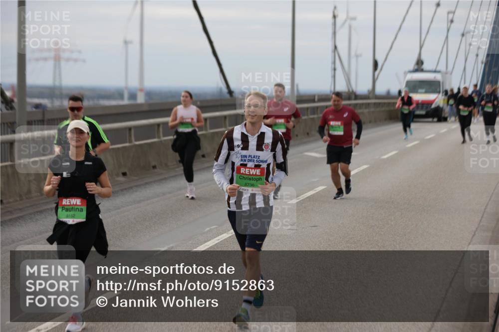 03.10.2025 - Köhlbrandbrückenlauf Jannik Wohlers http://msf.ph/oto/9152863 03.10.2025 16:02:29 Position 1 8152, 8736 meine-sportfotos.de