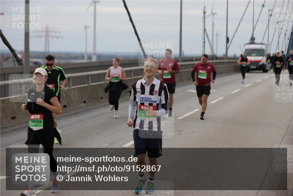 03.10.2025 - Köhlbrandbrückenlauf Jannik Wohlers http://msf.ph/oto/9152867 03.10.2025 16:02:29 Position 1 8730 meine-sportfotos.de
