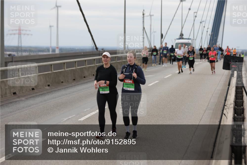 03.10.2025 - Köhlbrandbrückenlauf Jannik Wohlers http://msf.ph/oto/9152895 03.10.2025 16:02:40 Position 1 8235, 8343 meine-sportfotos.de