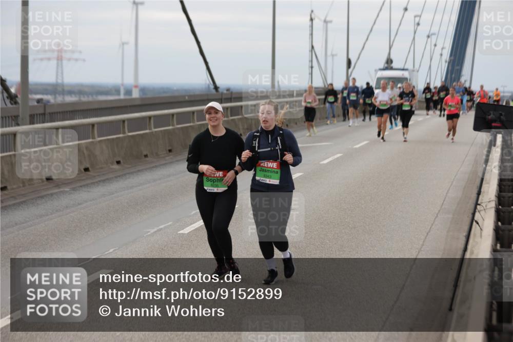 03.10.2025 - Köhlbrandbrückenlauf Jannik Wohlers http://msf.ph/oto/9152899 03.10.2025 16:02:40 Position 1 8235, 8343 meine-sportfotos.de