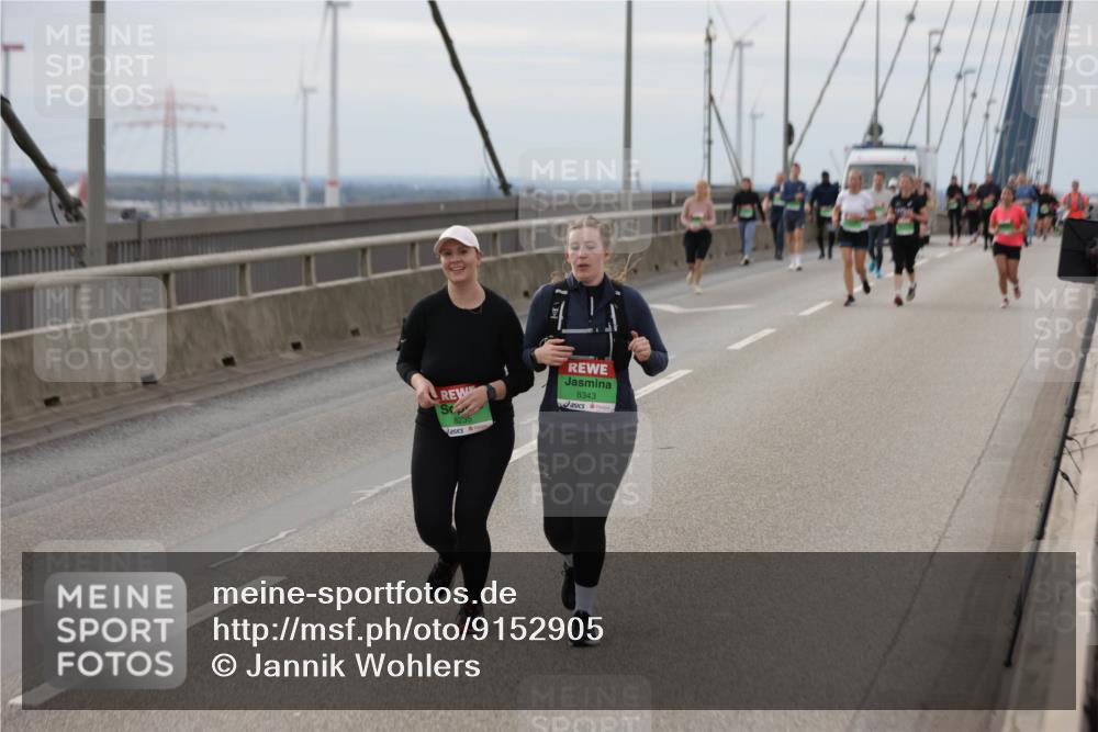 03.10.2025 - Köhlbrandbrückenlauf Jannik Wohlers http://msf.ph/oto/9152905 03.10.2025 16:02:41 Position 1 8235, 8343 meine-sportfotos.de