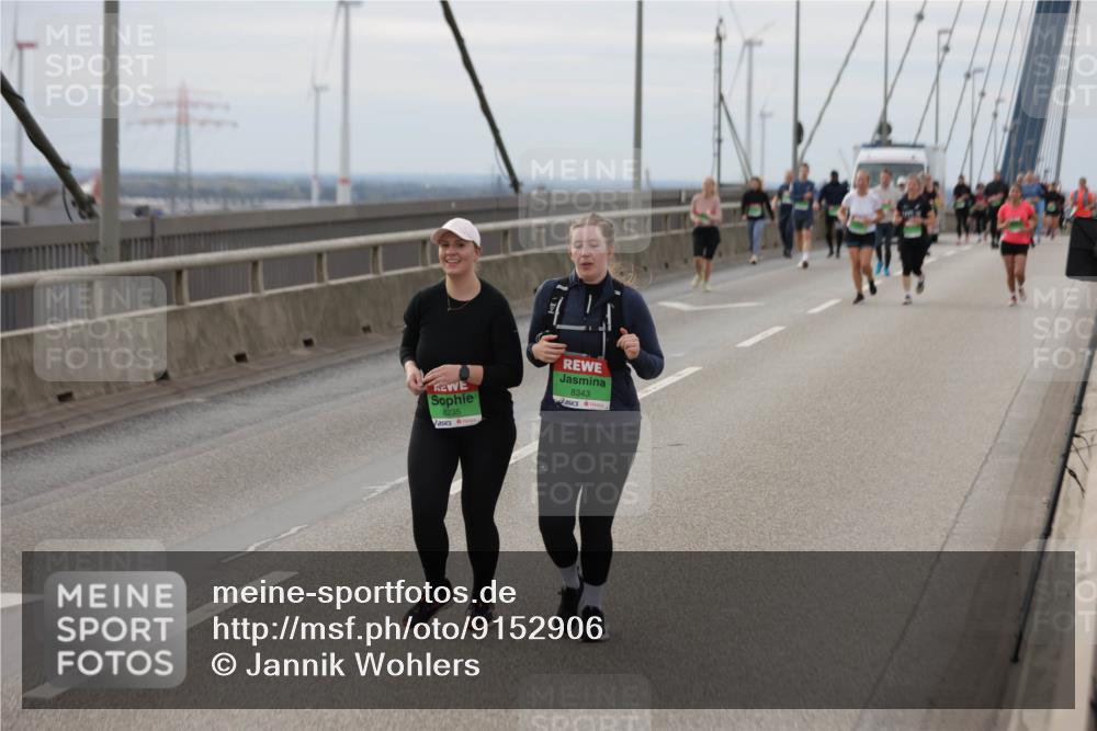 03.10.2025 - Köhlbrandbrückenlauf Jannik Wohlers http://msf.ph/oto/9152906 03.10.2025 16:02:41 Position 1 8235, 8343 meine-sportfotos.de
