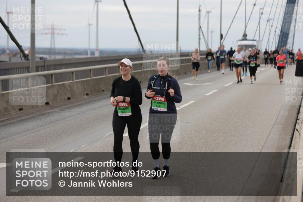 03.10.2025 - Köhlbrandbrückenlauf Jannik Wohlers http://msf.ph/oto/9152907 03.10.2025 16:02:41 Position 1 8235, 8343 meine-sportfotos.de