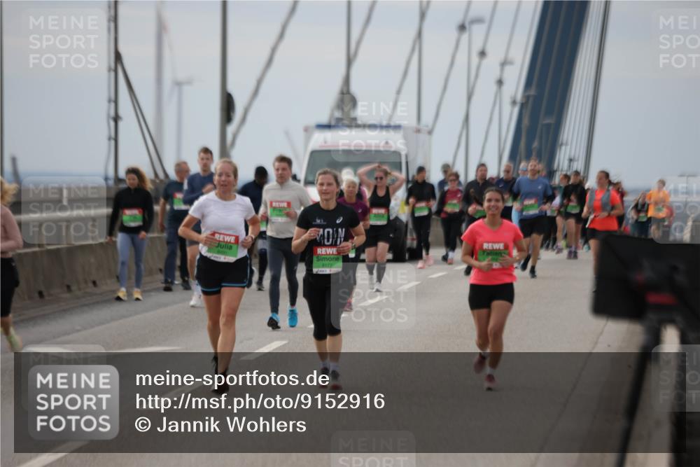 03.10.2025 - Köhlbrandbrückenlauf Jannik Wohlers http://msf.ph/oto/9152916 03.10.2025 16:02:43 Position 1 6491, 8177 meine-sportfotos.de