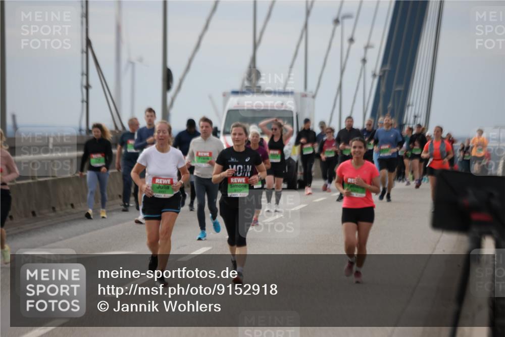 03.10.2025 - Köhlbrandbrückenlauf Jannik Wohlers http://msf.ph/oto/9152918 03.10.2025 16:02:43 Position 1 8491, 8177 meine-sportfotos.de