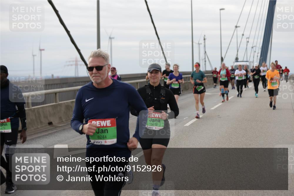 03.10.2025 - Köhlbrandbrückenlauf Jannik Wohlers http://msf.ph/oto/9152926 03.10.2025 16:03:11 Position 1 9479, 8244, 8472 meine-sportfotos.de