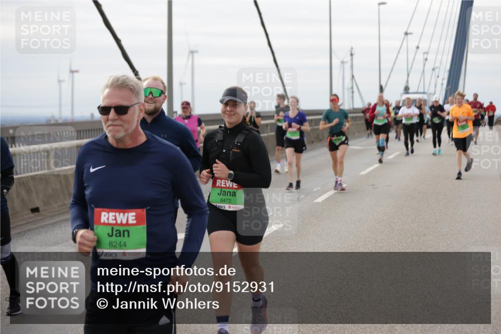 03.10.2025 - Köhlbrandbrückenlauf Jannik Wohlers http://msf.ph/oto/9152931 03.10.2025 16:03:11 Position 1 8244, 8472 meine-sportfotos.de
