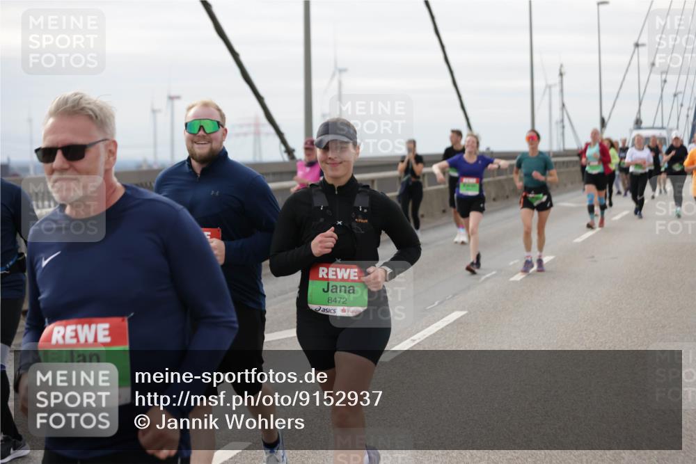 03.10.2025 - Köhlbrandbrückenlauf Jannik Wohlers http://msf.ph/oto/9152937 03.10.2025 16:03:11 Position 1 8244, 8472 meine-sportfotos.de