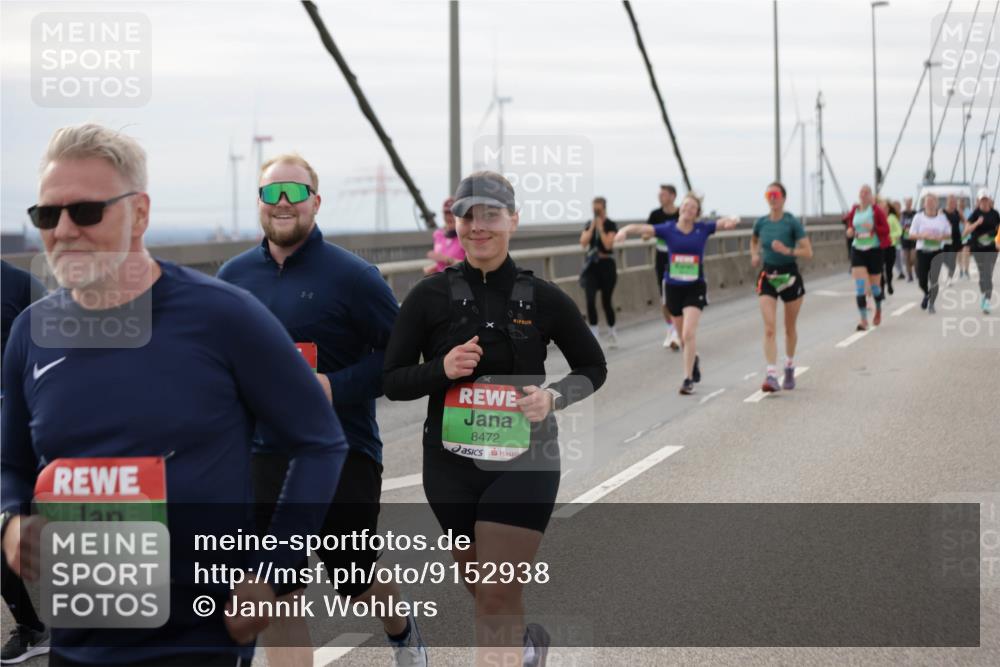 03.10.2025 - Köhlbrandbrückenlauf Jannik Wohlers http://msf.ph/oto/9152938 03.10.2025 16:03:11 Position 1 8244, 8472 meine-sportfotos.de