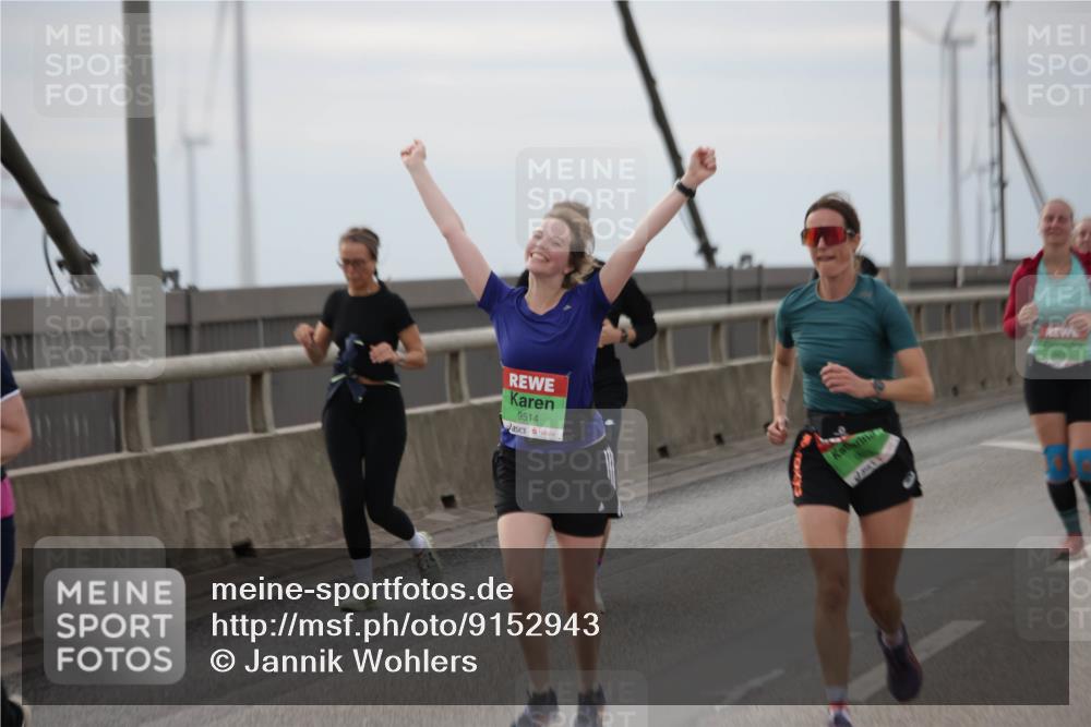 03.10.2025 - Köhlbrandbrückenlauf Jannik Wohlers http://msf.ph/oto/9152943 03.10.2025 16:03:12 Position 1 9514 meine-sportfotos.de