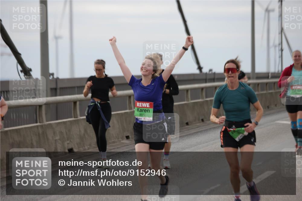 03.10.2025 - Köhlbrandbrückenlauf Jannik Wohlers http://msf.ph/oto/9152946 03.10.2025 16:03:12 Position 1 9514 meine-sportfotos.de