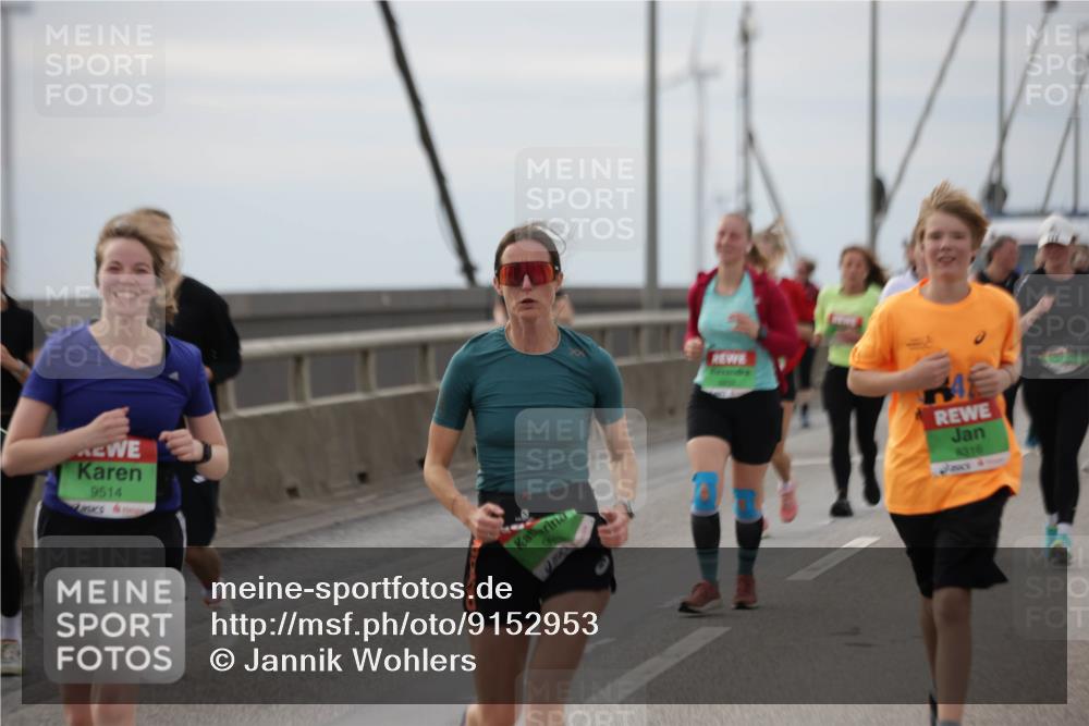 03.10.2025 - Köhlbrandbrückenlauf Jannik Wohlers http://msf.ph/oto/9152953 03.10.2025 16:03:13 Position 1 9514, 8316 meine-sportfotos.de