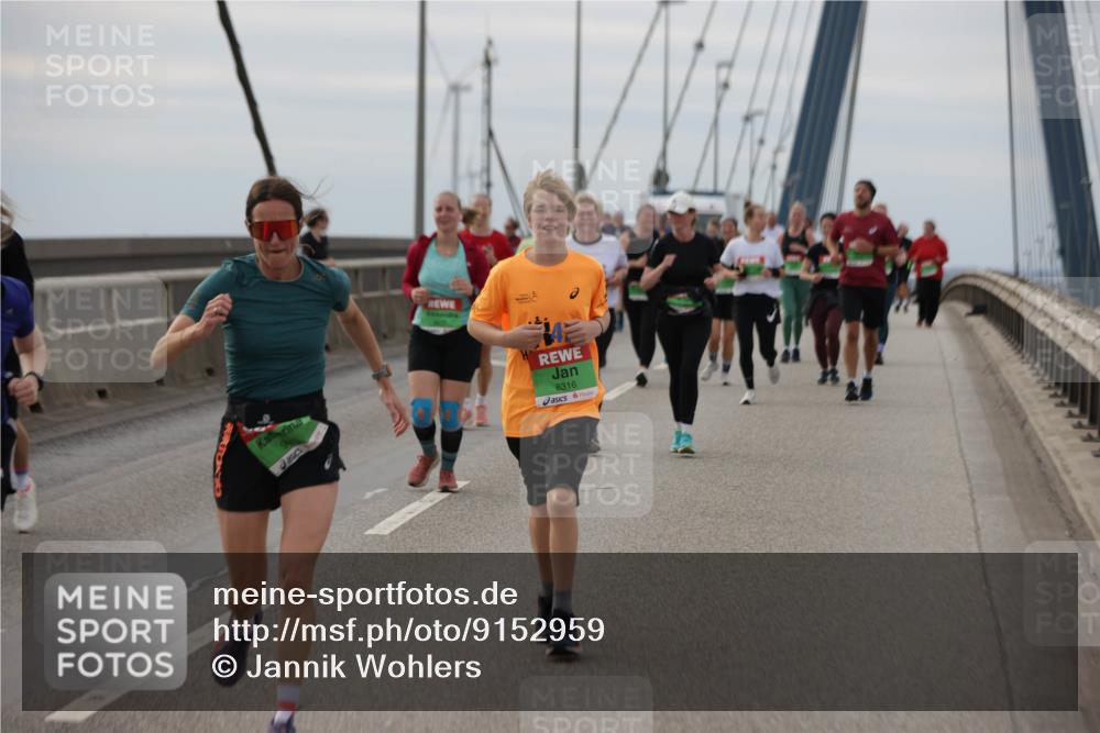 03.10.2025 - Köhlbrandbrückenlauf Jannik Wohlers http://msf.ph/oto/9152959 03.10.2025 16:03:14 Position 1 8316 meine-sportfotos.de