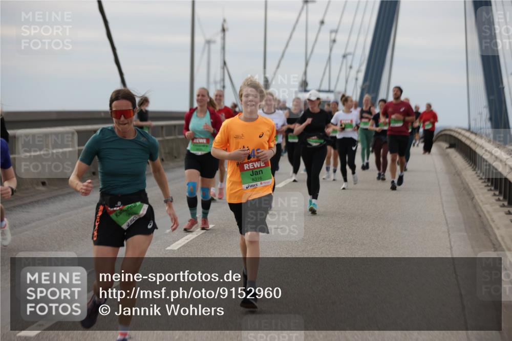 03.10.2025 - Köhlbrandbrückenlauf Jannik Wohlers http://msf.ph/oto/9152960 03.10.2025 16:03:14 Position 1 1, 8316 meine-sportfotos.de