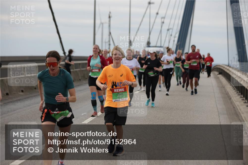 03.10.2025 - Köhlbrandbrückenlauf Jannik Wohlers http://msf.ph/oto/9152964 03.10.2025 16:03:14 Position 1 8316 meine-sportfotos.de