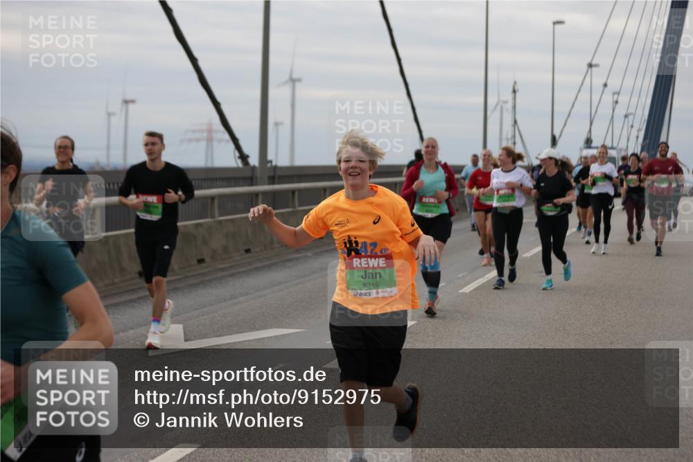 03.10.2025 - Köhlbrandbrückenlauf Jannik Wohlers http://msf.ph/oto/9152975 03.10.2025 16:03:16 Position 1 196, 42, 8316 meine-sportfotos.de