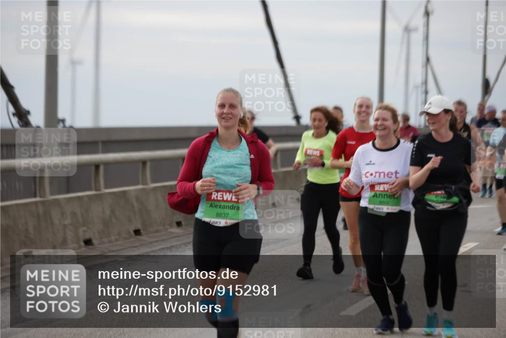 03.10.2025 - Köhlbrandbrückenlauf Jannik Wohlers http://msf.ph/oto/9152981 03.10.2025 16:03:17 Position 1 8837, 8602 meine-sportfotos.de
