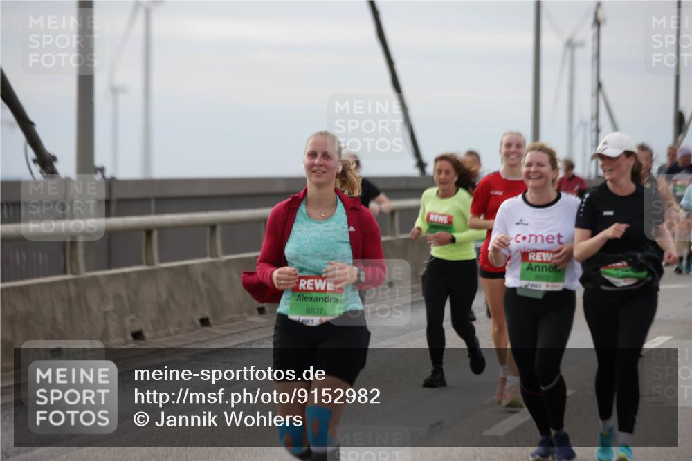03.10.2025 - Köhlbrandbrückenlauf Jannik Wohlers http://msf.ph/oto/9152982 03.10.2025 16:03:17 Position 1 8837, 8602 meine-sportfotos.de