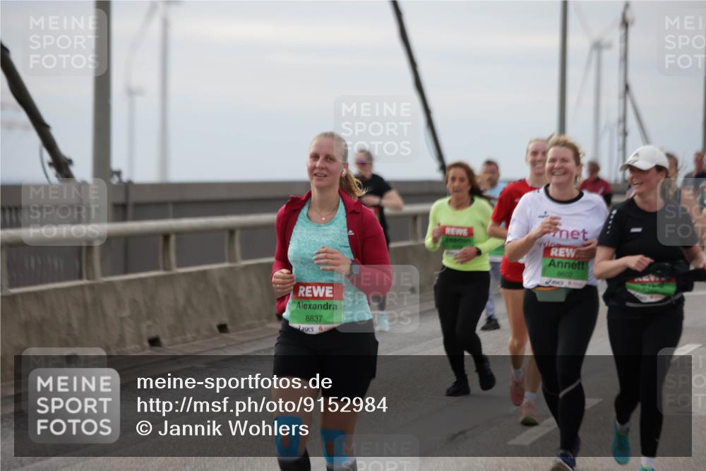 03.10.2025 - Köhlbrandbrückenlauf Jannik Wohlers http://msf.ph/oto/9152984 03.10.2025 16:03:17 Position 1 8837, 8602 meine-sportfotos.de