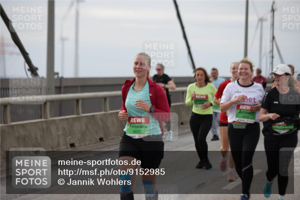 03.10.2025 - Köhlbrandbrückenlauf Jannik Wohlers http://msf.ph/oto/9152985 03.10.2025 16:03:17 Position 1 8837, 8602 meine-sportfotos.de