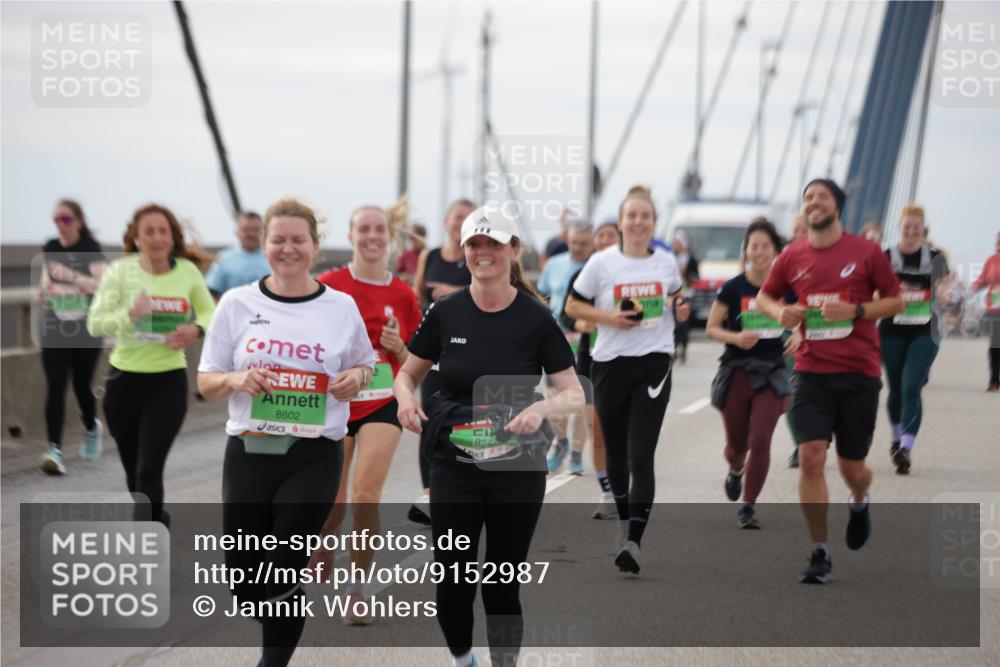 03.10.2025 - Köhlbrandbrückenlauf Jannik Wohlers http://msf.ph/oto/9152987 03.10.2025 16:03:18 Position 1 8602, 835 meine-sportfotos.de