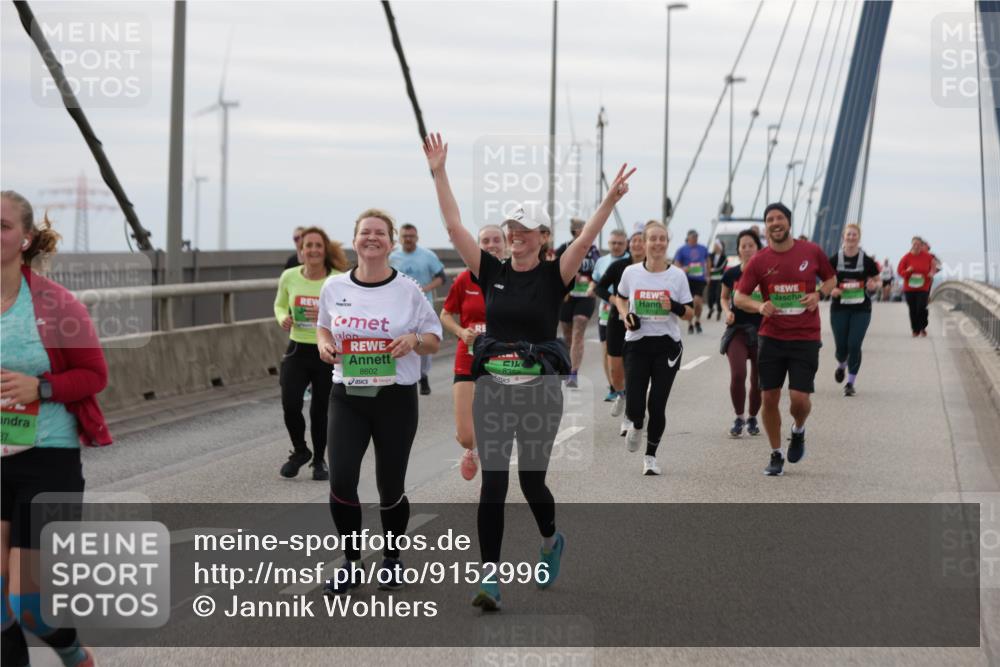 03.10.2025 - Köhlbrandbrückenlauf Jannik Wohlers http://msf.ph/oto/9152996 03.10.2025 16:03:19 Position 1 37, 8602, 8350 meine-sportfotos.de