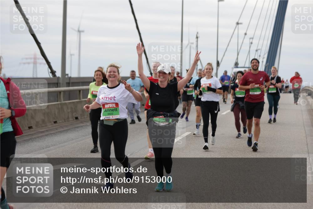 03.10.2025 - Köhlbrandbrückenlauf Jannik Wohlers http://msf.ph/oto/9153000 03.10.2025 16:03:19 Position 1 8602, 8350 meine-sportfotos.de