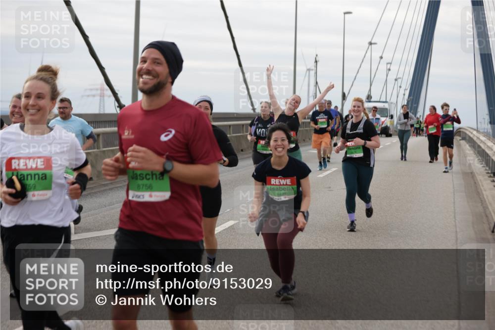 03.10.2025 - Köhlbrandbrückenlauf Jannik Wohlers http://msf.ph/oto/9153029 03.10.2025 16:03:23 Position 1 759, 8756, 8481, 8414 meine-sportfotos.de