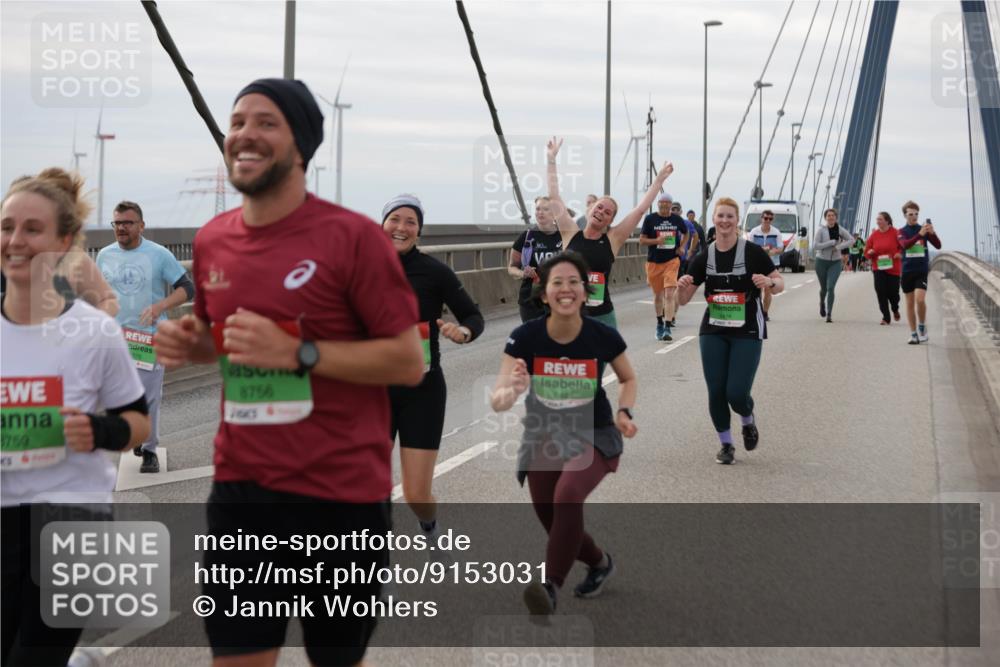 03.10.2025 - Köhlbrandbrückenlauf Jannik Wohlers http://msf.ph/oto/9153031 03.10.2025 16:03:23 Position 1 3759, 8756 meine-sportfotos.de