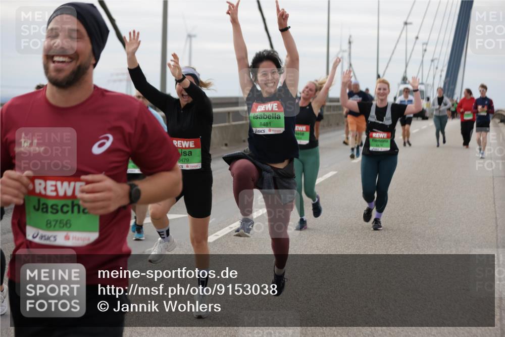 03.10.2025 - Köhlbrandbrückenlauf Jannik Wohlers http://msf.ph/oto/9153038 03.10.2025 16:03:24 Position 1 8756, 8479, 8481 meine-sportfotos.de