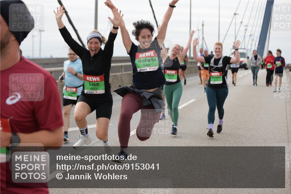 03.10.2025 - Köhlbrandbrückenlauf Jannik Wohlers http://msf.ph/oto/9153041 03.10.2025 16:03:24 Position 1 8479, 8481, 8414 meine-sportfotos.de