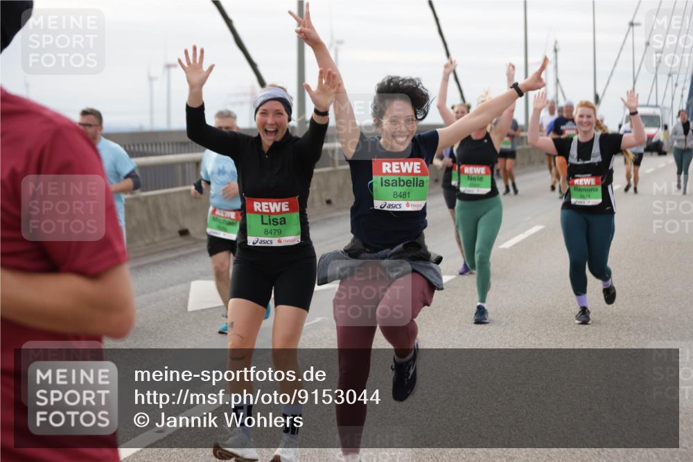 03.10.2025 - Köhlbrandbrückenlauf Jannik Wohlers http://msf.ph/oto/9153044 03.10.2025 16:03:24 Position 1 8479, 8481, 8414 meine-sportfotos.de
