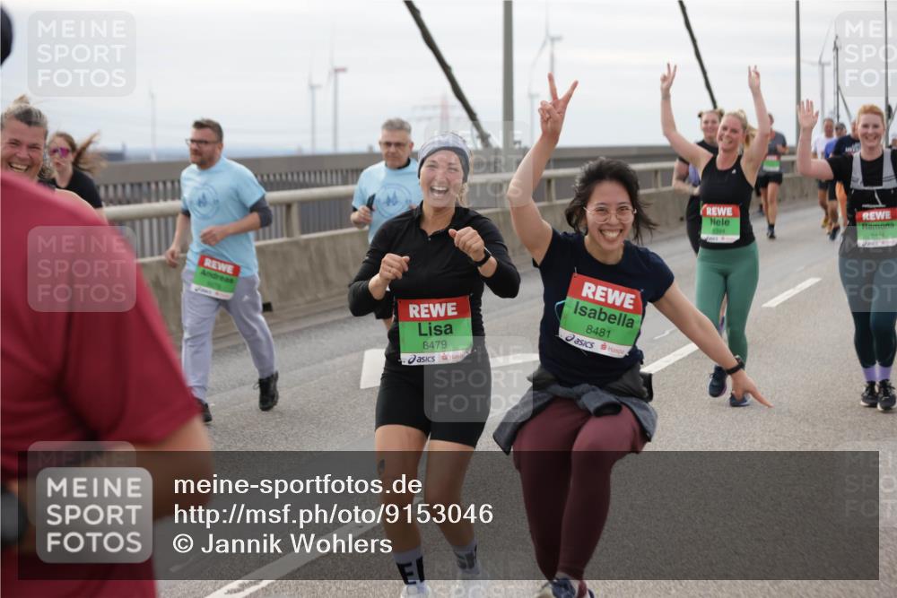 03.10.2025 - Köhlbrandbrückenlauf Jannik Wohlers http://msf.ph/oto/9153046 03.10.2025 16:03:24 Position 1 8479, 8481, 8304, 8414 meine-sportfotos.de