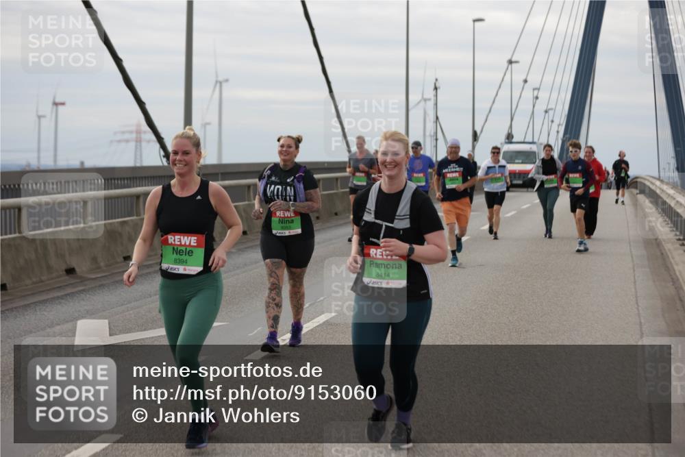 03.10.2025 - Köhlbrandbrückenlauf Jannik Wohlers http://msf.ph/oto/9153060 03.10.2025 16:03:25 Position 1 8394, 8053, 8414 meine-sportfotos.de