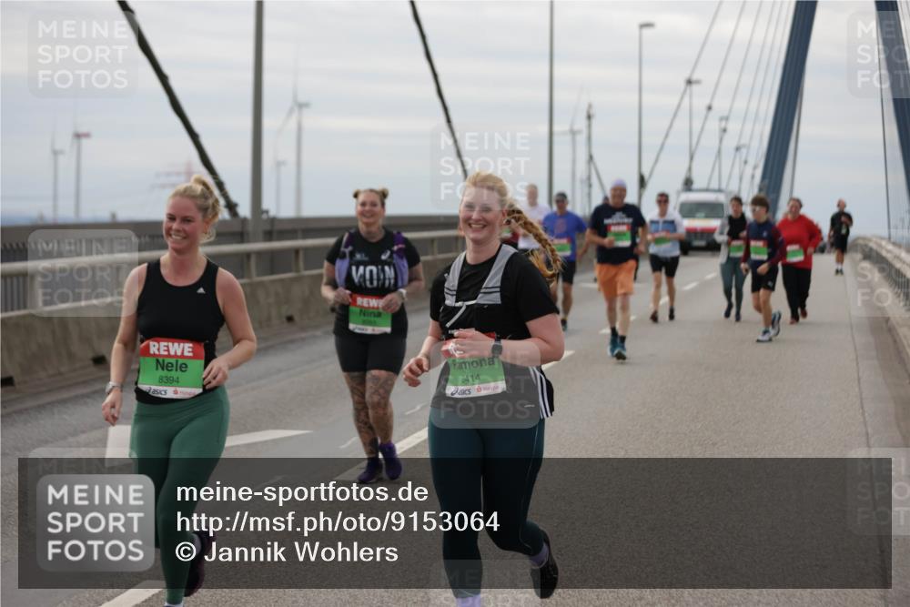 03.10.2025 - Köhlbrandbrückenlauf Jannik Wohlers http://msf.ph/oto/9153064 03.10.2025 16:03:25 Position 1 8394, 8414 meine-sportfotos.de