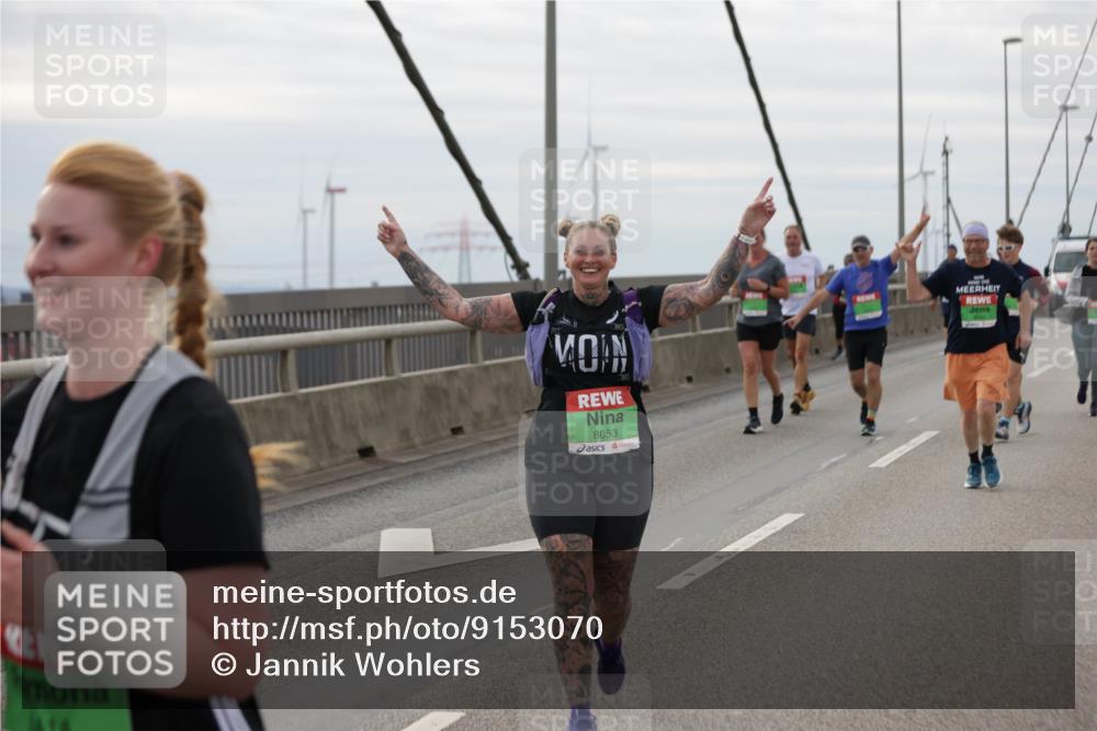 03.10.2025 - Köhlbrandbrückenlauf Jannik Wohlers http://msf.ph/oto/9153070 03.10.2025 16:03:27 Position 1 8053 meine-sportfotos.de