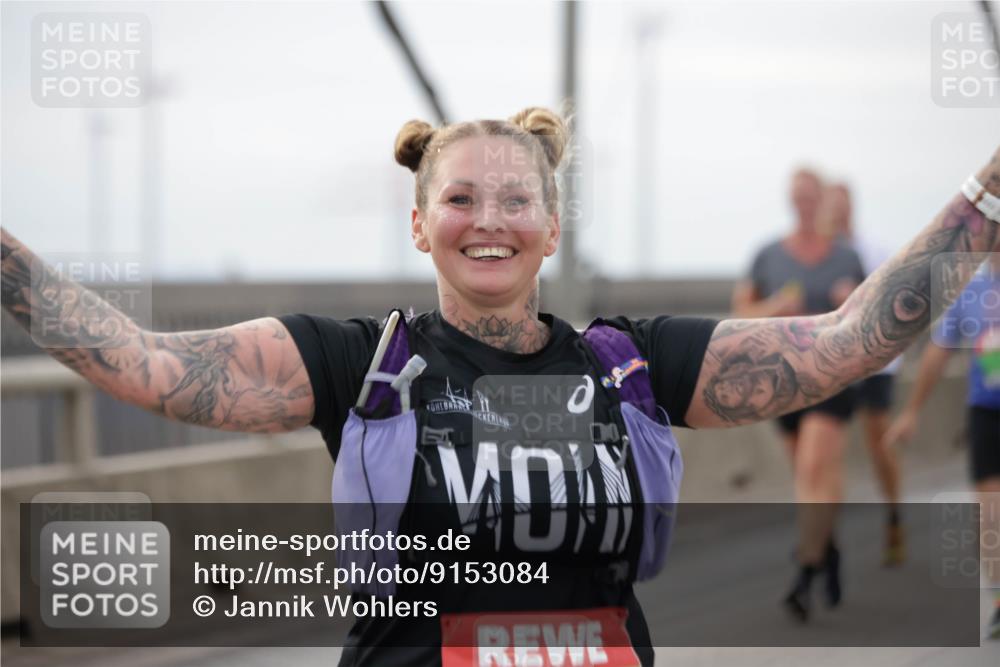 03.10.2025 - Köhlbrandbrückenlauf Jannik Wohlers http://msf.ph/oto/9153084 03.10.2025 16:03:28 Position 1  meine-sportfotos.de