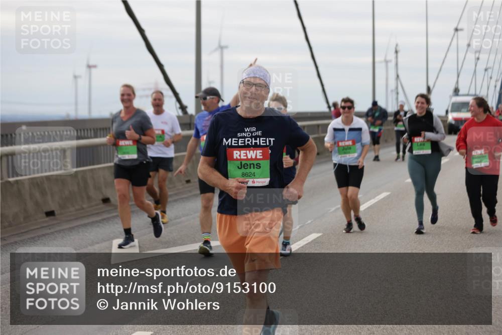 03.10.2025 - Köhlbrandbrückenlauf Jannik Wohlers http://msf.ph/oto/9153100 03.10.2025 16:03:30 Position 1 8624 meine-sportfotos.de