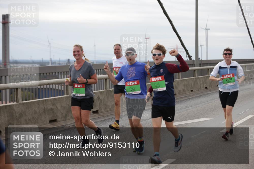 03.10.2025 - Köhlbrandbrückenlauf Jannik Wohlers http://msf.ph/oto/9153110 03.10.2025 16:03:32 Position 1 9692, 9693, 9694, 9214 meine-sportfotos.de
