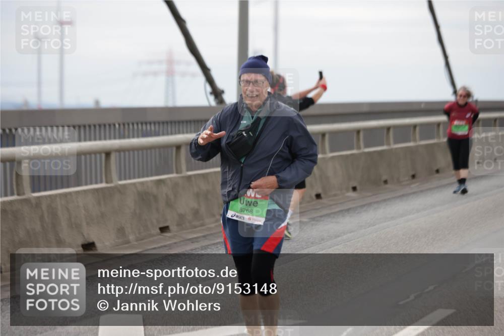 03.10.2025 - Köhlbrandbrückenlauf Jannik Wohlers http://msf.ph/oto/9153148 03.10.2025 16:03:44 Position 1 8768 meine-sportfotos.de
