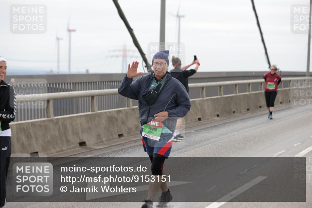 03.10.2025 - Köhlbrandbrückenlauf Jannik Wohlers http://msf.ph/oto/9153151 03.10.2025 16:03:44 Position 1 8768 meine-sportfotos.de