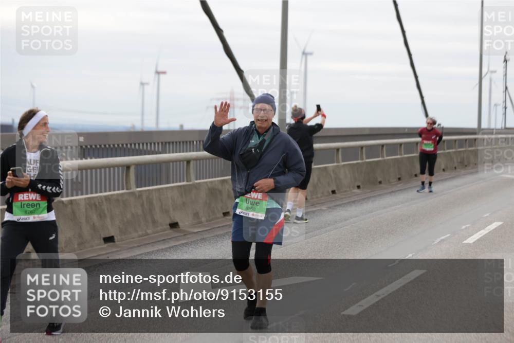 03.10.2025 - Köhlbrandbrückenlauf Jannik Wohlers http://msf.ph/oto/9153155 03.10.2025 16:03:44 Position 1 8767, 8768 meine-sportfotos.de