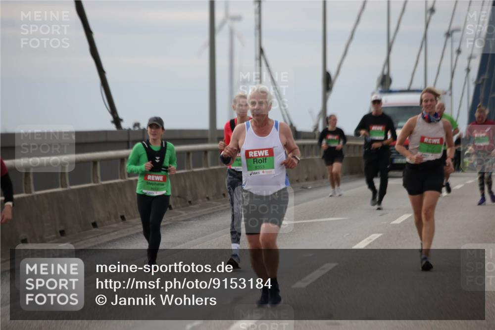 03.10.2025 - Köhlbrandbrückenlauf Jannik Wohlers http://msf.ph/oto/9153184 03.10.2025 16:03:49 Position 1 8353 meine-sportfotos.de