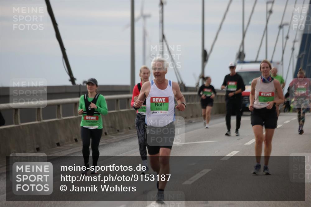 03.10.2025 - Köhlbrandbrückenlauf Jannik Wohlers http://msf.ph/oto/9153187 03.10.2025 16:03:49 Position 1 8353 meine-sportfotos.de