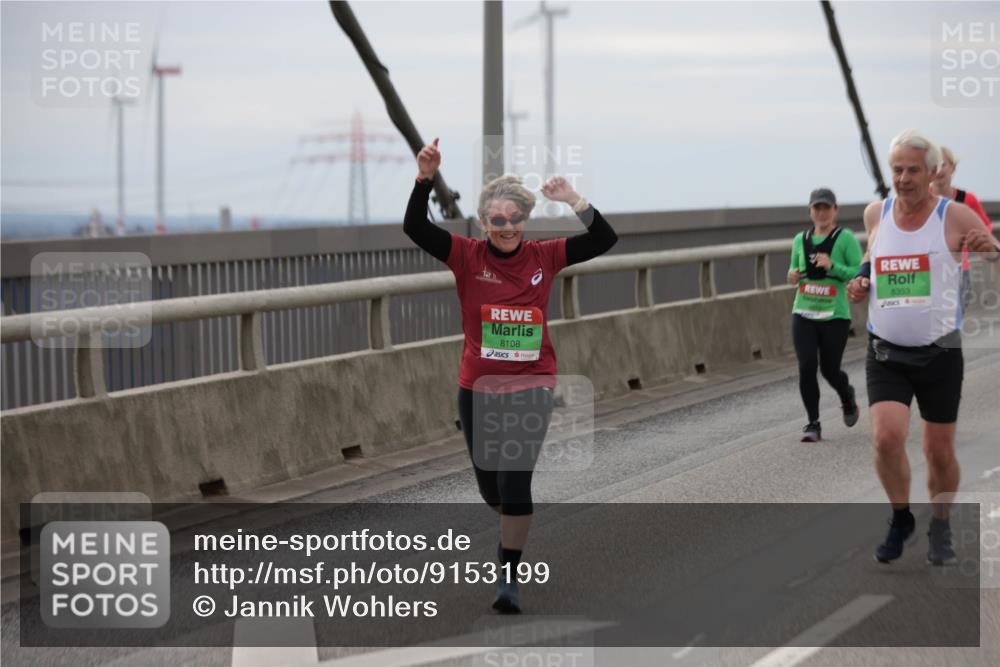 03.10.2025 - Köhlbrandbrückenlauf Jannik Wohlers http://msf.ph/oto/9153199 03.10.2025 16:03:51 Position 1 8108, 8353 meine-sportfotos.de