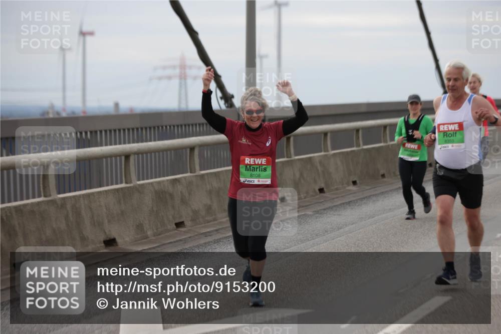03.10.2025 - Köhlbrandbrückenlauf Jannik Wohlers http://msf.ph/oto/9153200 03.10.2025 16:03:51 Position 1 8108, 8353 meine-sportfotos.de