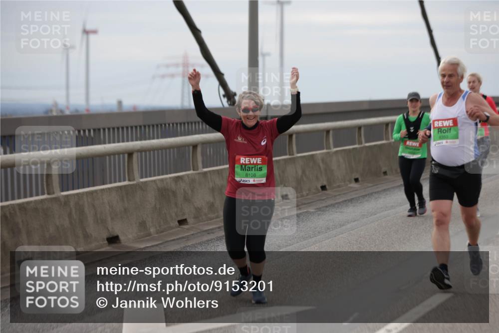 03.10.2025 - Köhlbrandbrückenlauf Jannik Wohlers http://msf.ph/oto/9153201 03.10.2025 16:03:51 Position 1 8108, 8353 meine-sportfotos.de