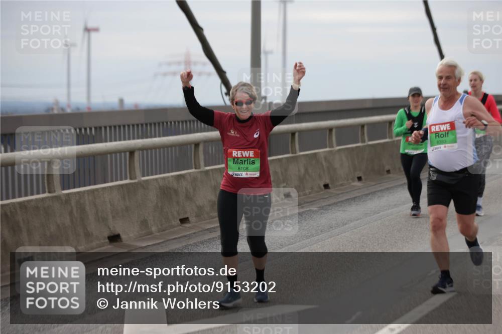 03.10.2025 - Köhlbrandbrückenlauf Jannik Wohlers http://msf.ph/oto/9153202 03.10.2025 16:03:51 Position 1 8108, 8353 meine-sportfotos.de