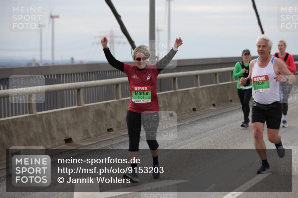 03.10.2025 - Köhlbrandbrückenlauf Jannik Wohlers http://msf.ph/oto/9153203 03.10.2025 16:03:51 Position 1 8108, 8353 meine-sportfotos.de